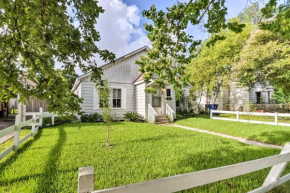 Texas City Home Less Than 14 Mi to Galveston Beach!